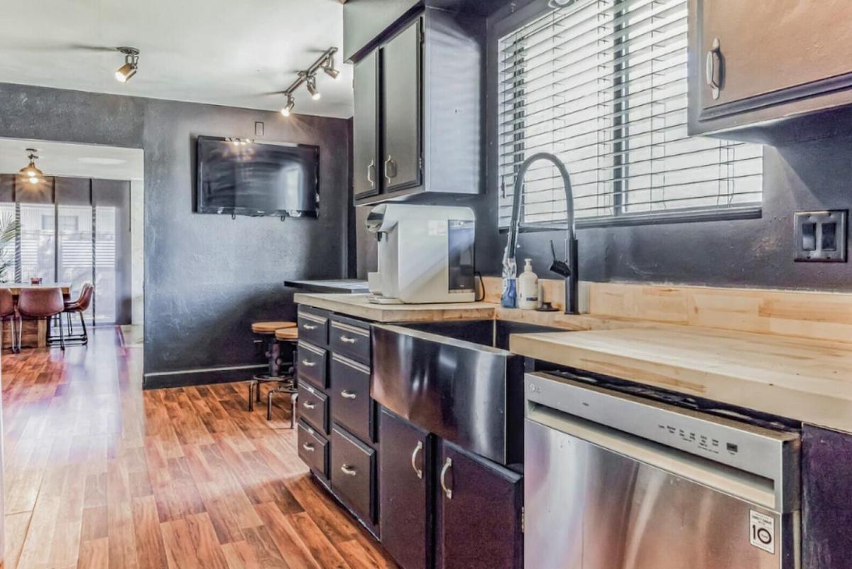 Вилла St George Family Getaway With Fire Pit, Ping Pong And Pet-Friendly Amenities Сент-Джордж Экстерьер фото