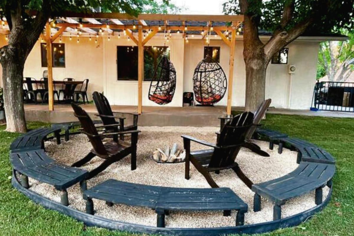 Вилла St George Family Getaway With Fire Pit, Ping Pong And Pet-Friendly Amenities Сент-Джордж Экстерьер фото